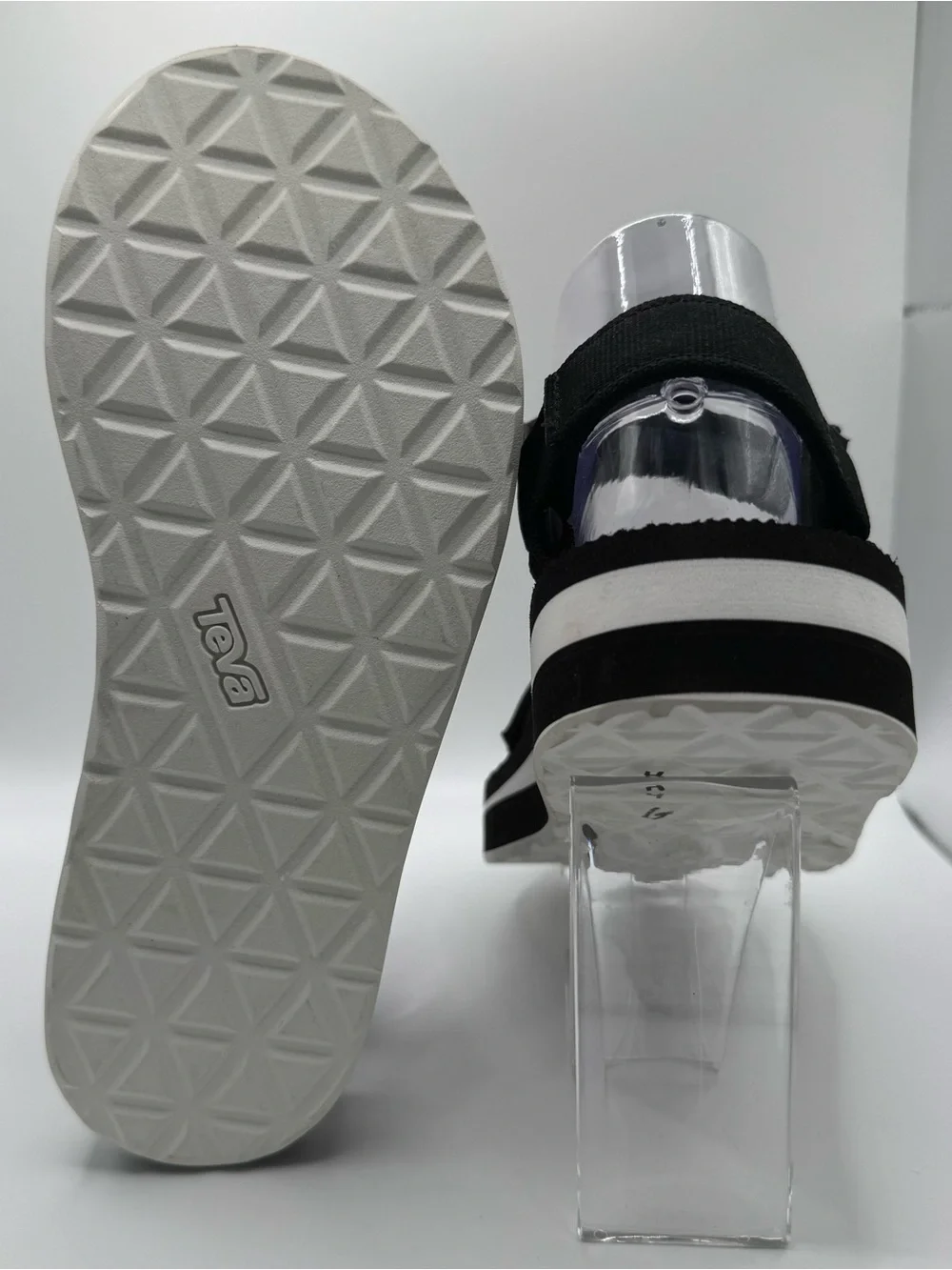 Teva Midform Universal Sandals Womens 6 NWOT Black White Platform Strappy Gorp